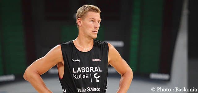 Transferts Europe - Pınar Karşıyaka Izmir - Colton Iverson